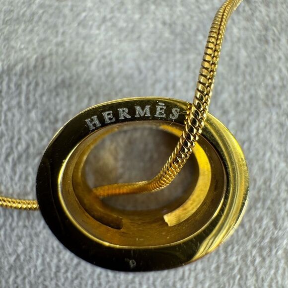Hermes Ash H Metal Necklace in Gold and Ivory - Picture 8 of 10